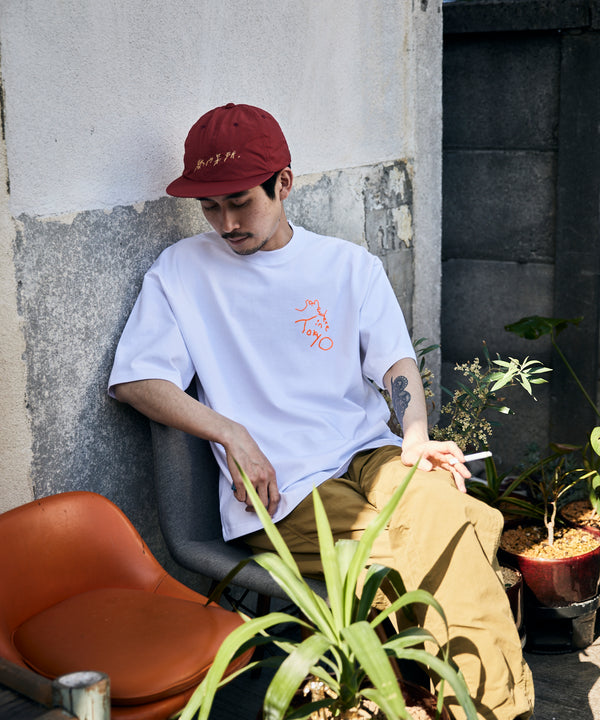 Small Logo Tee / Designed by Tomoo Gokita / White x Orange