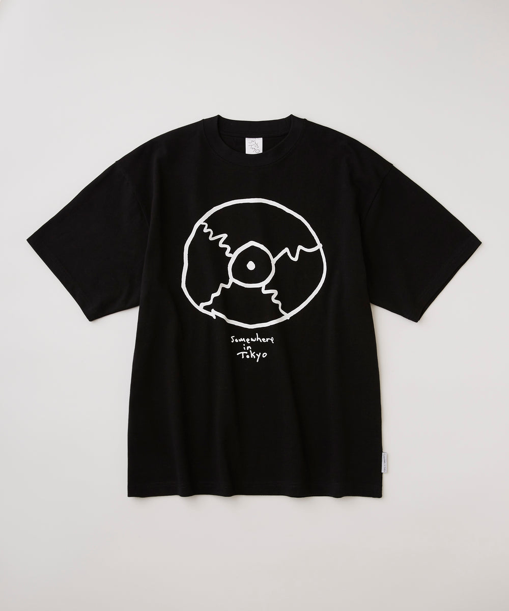 Record Logo Tee Designed by Tomoo Gokita / Black – Somewhere in Tokyo