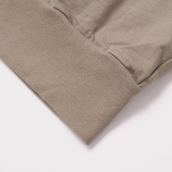 Garment dye emblem sweatshirt