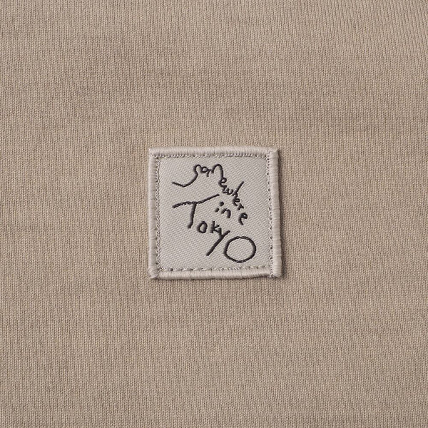 Garment dye emblem sweatshirt