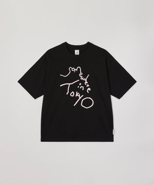 Logo Tee / Designed by Tomoo Gokita / Black x Lite Pink