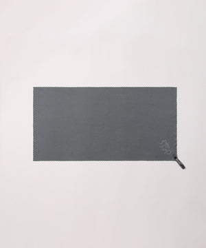 Tech Lite Towel with Pake®︎ / Logo Designed by Tomoo Gokita